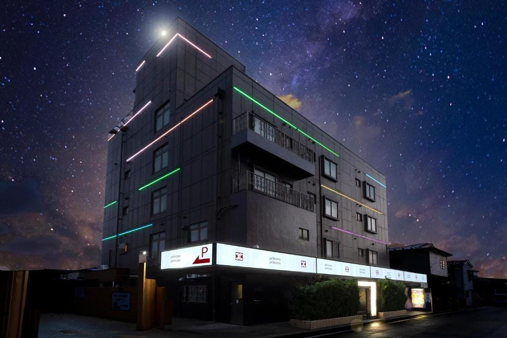 プリンセスプリンセス秋田大町 — 1