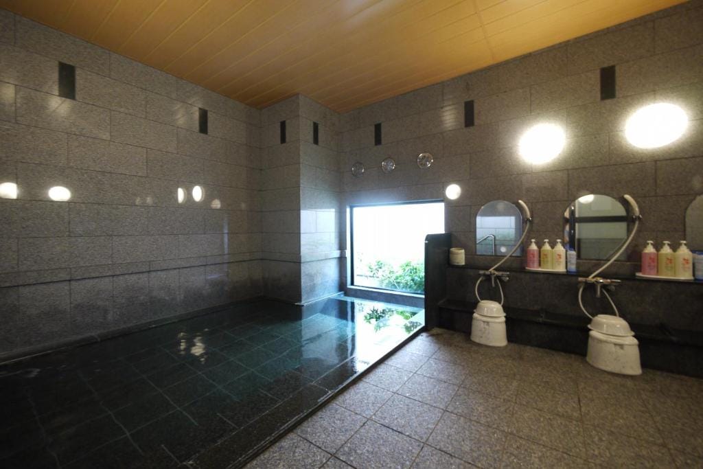 Hotel Route-Inn Aomori Chuo Inter — 4