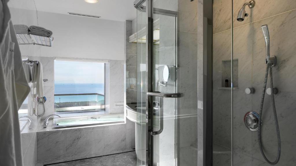 Hotel New Otani Makuhari — 4