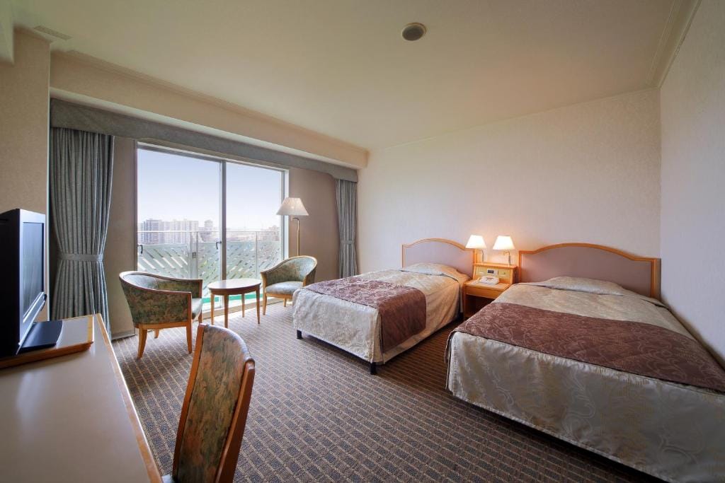 Hotel Springs Makuhari — 2
