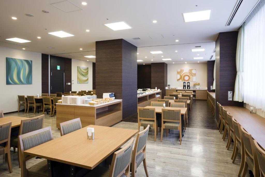 Hotel Sunroute Chiba — 4