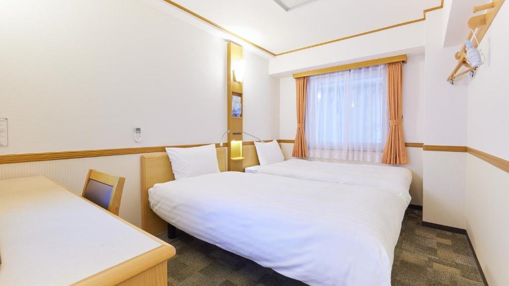 Toyoko Inn Chiba minato Ekimae — 1