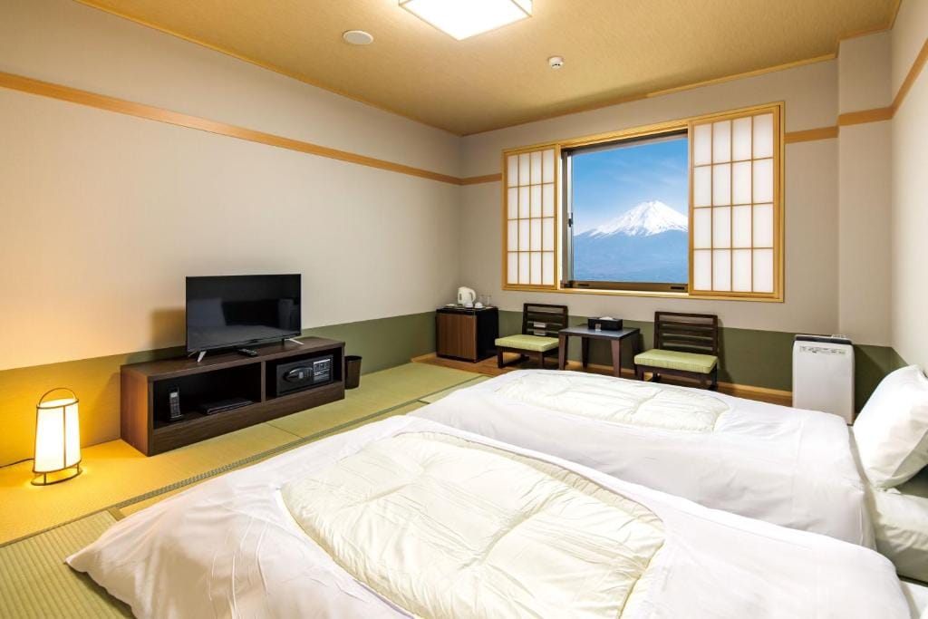 Fujikawaguchiko Resort Hotel — 1