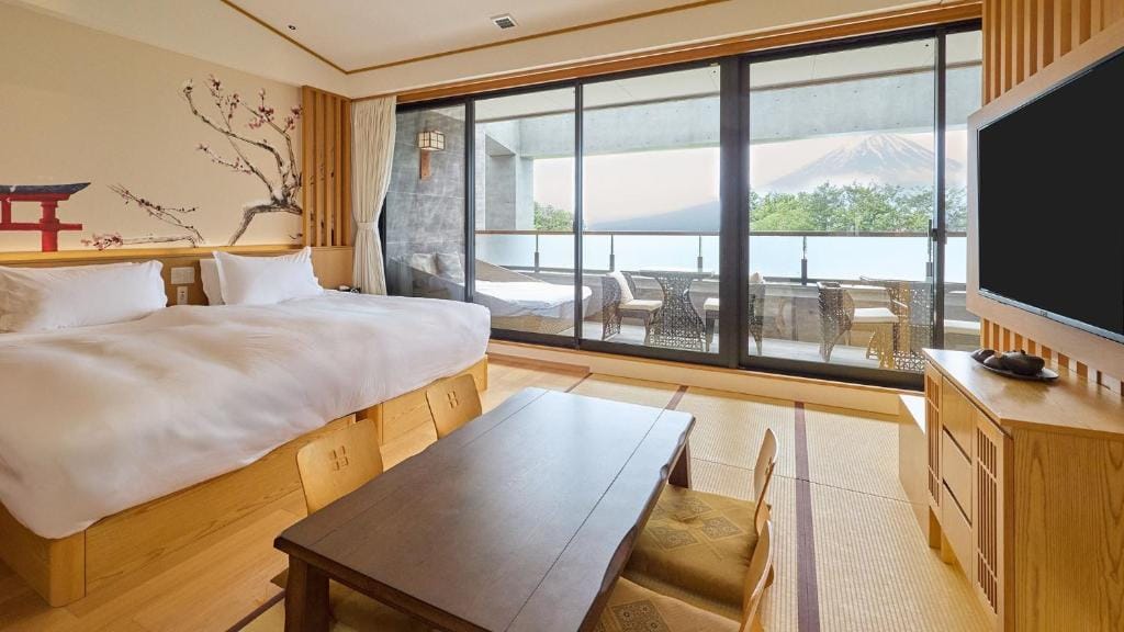 Kumonoue Fuji Hotel Deluxe room - Mt Fuji view with open-air bath — 1