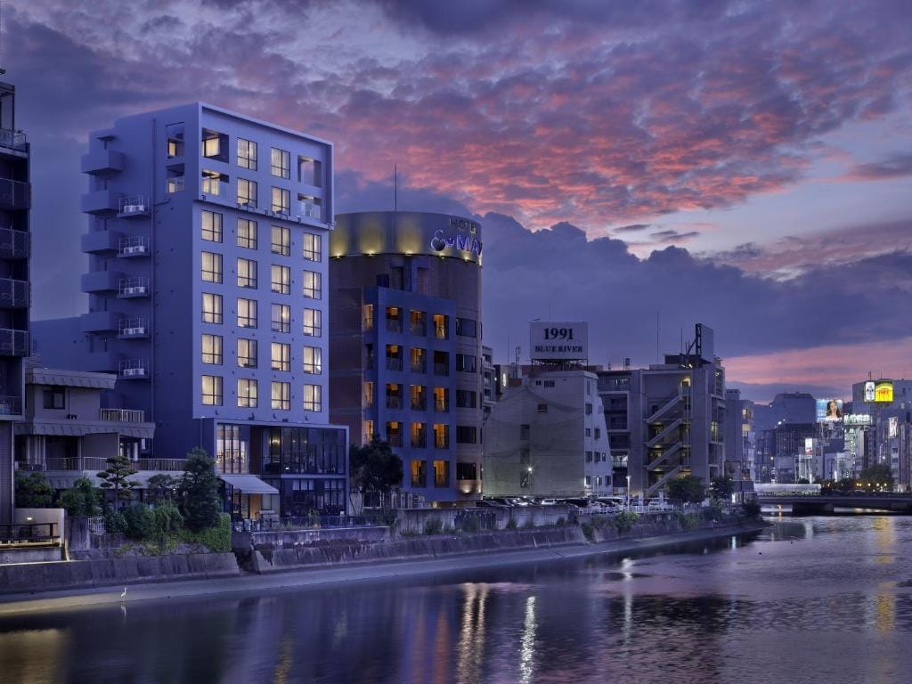 Band Hotel Hakata — 2