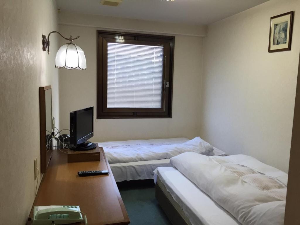Aoi Business Hotel — 2