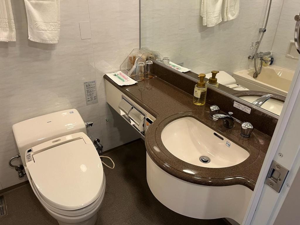 Fukuyama New Castle Hotel — 3