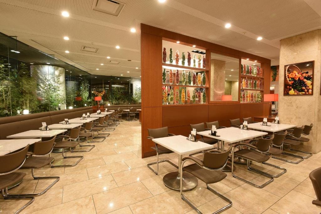 Fukuyama New Castle Hotel — 4