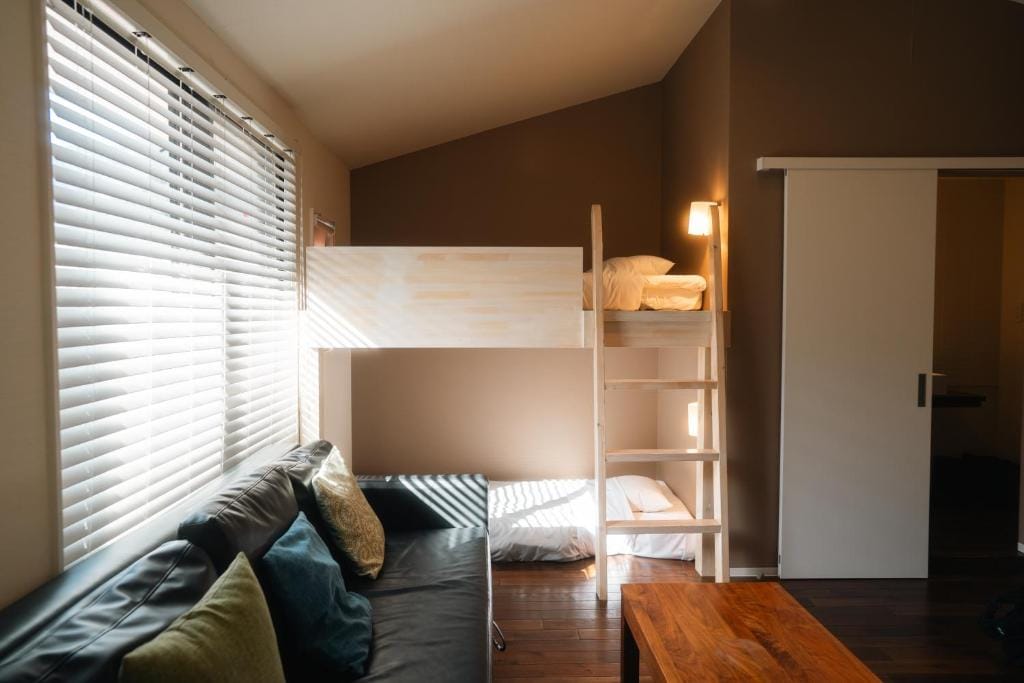 Condominium MIRAHAKONE — 2