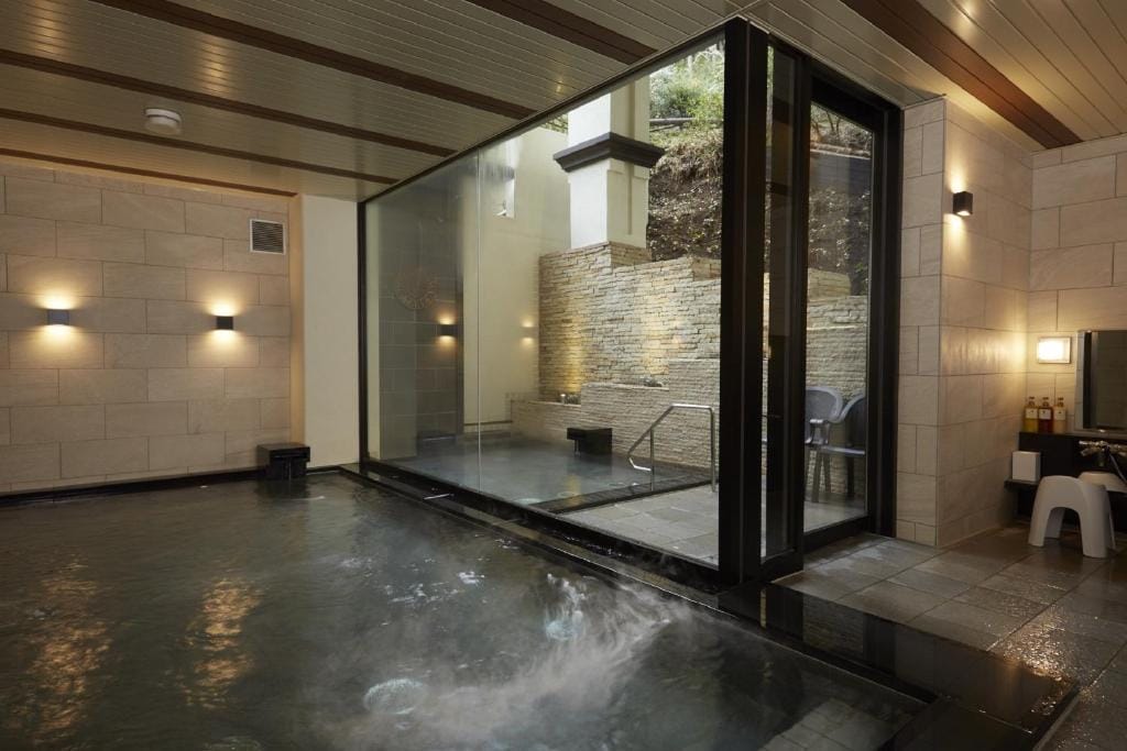 Odakyu Hotel de Yama — 2