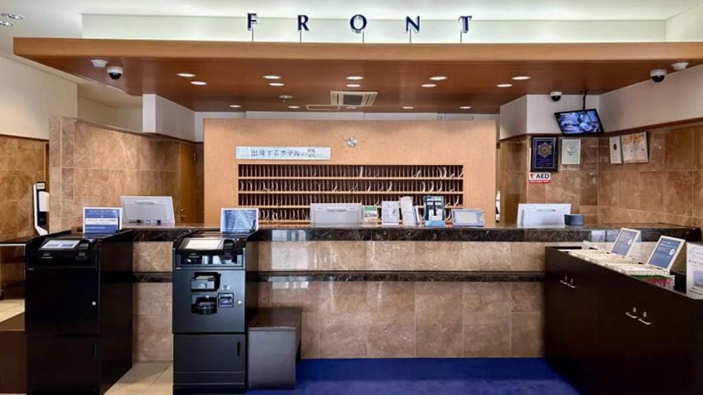 Toyoko Inn Himeji eki Shinkansen Minami guchi — 3