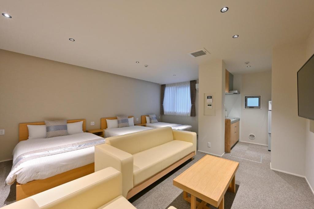 GRAND BASE Hiroshima Peace Memorial Park — 2