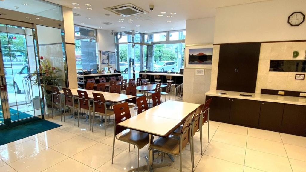 Toyoko Inn Hiroshima Ekimae Ohashi Minami — 3
