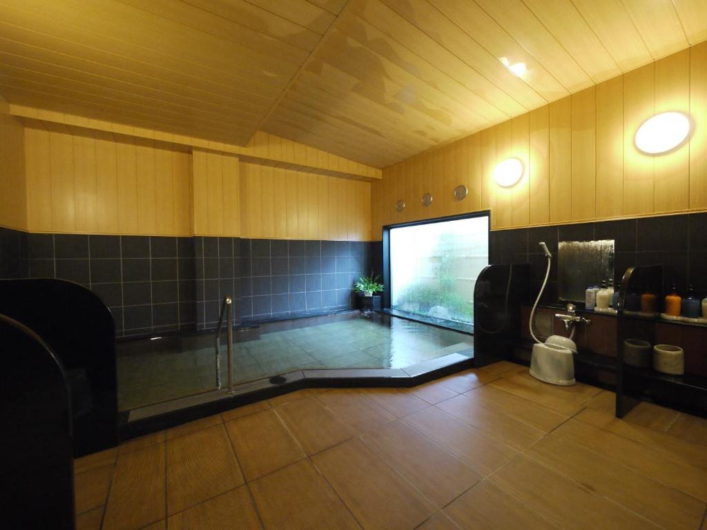 Hotel Route-Inn Iwakiizumi Ekimae — 4
