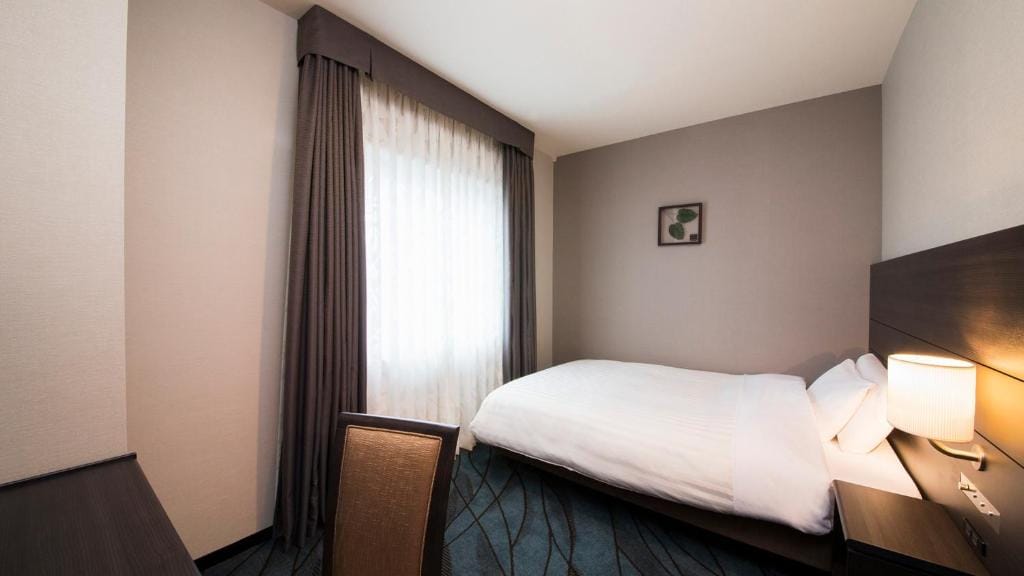 JR-East Hotel Mets Kawasaki — 2