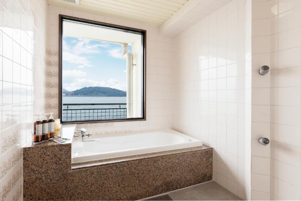 Moji HOTEL HARBOR LIGHT — 3