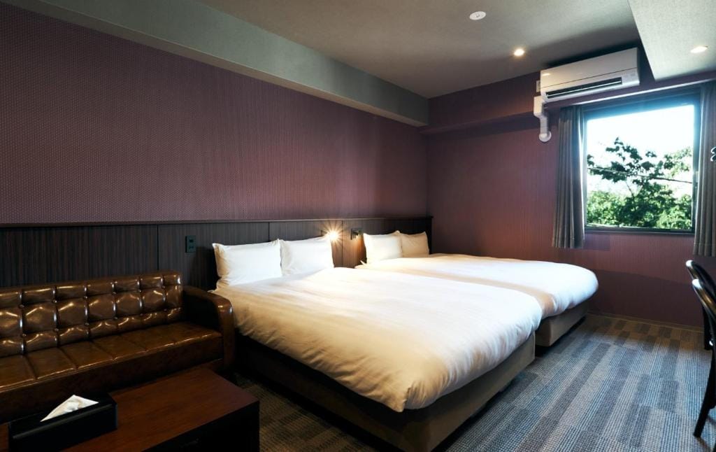 Rakuten STAY Kokura Station Standard Twin Room with counter table — 1