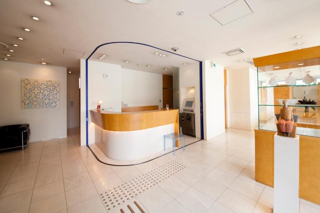 7 Days Hotel — 3