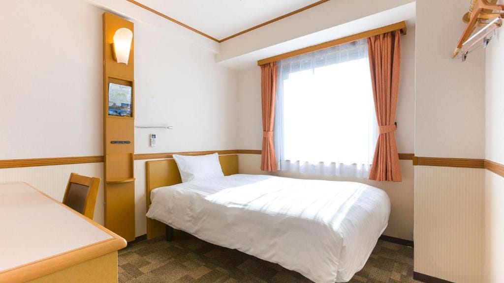 Toyoko Inn Nishitetsu Kurume eki Higashi guchi — 5