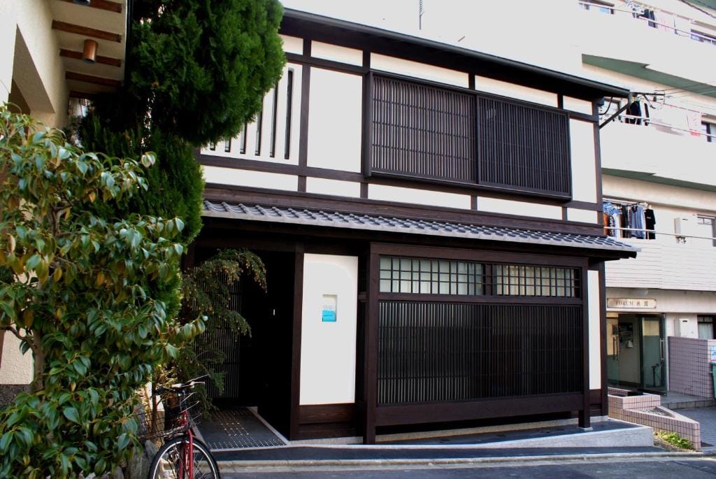 Komatsu Residences — 1