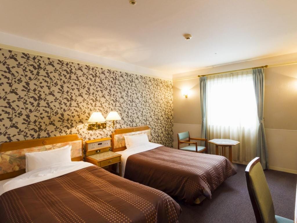 Hotel Merieges — 2