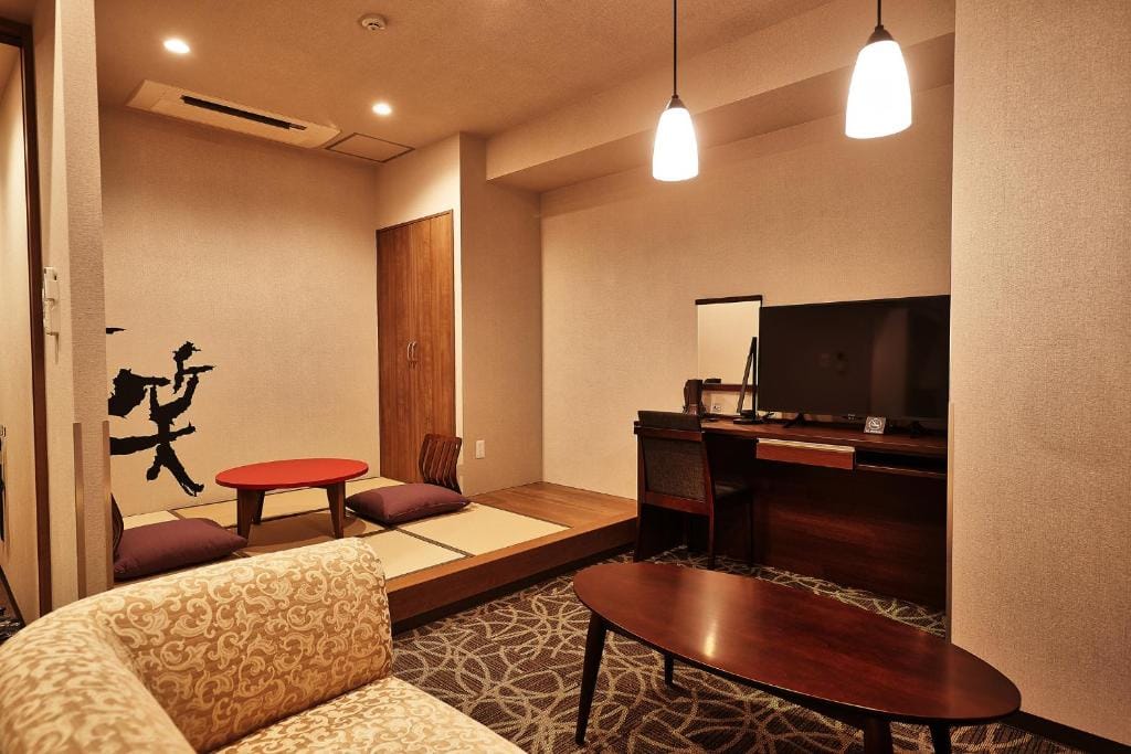 Y's Inn Naha Oroku Ekimae — 5