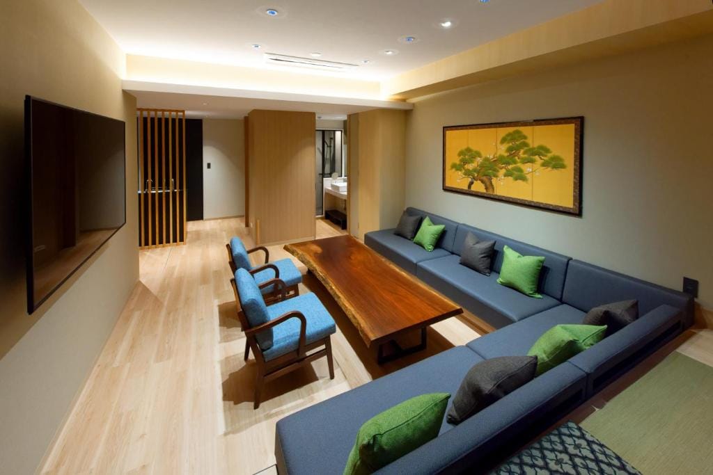 Comforts81 DOTONBORI — 4