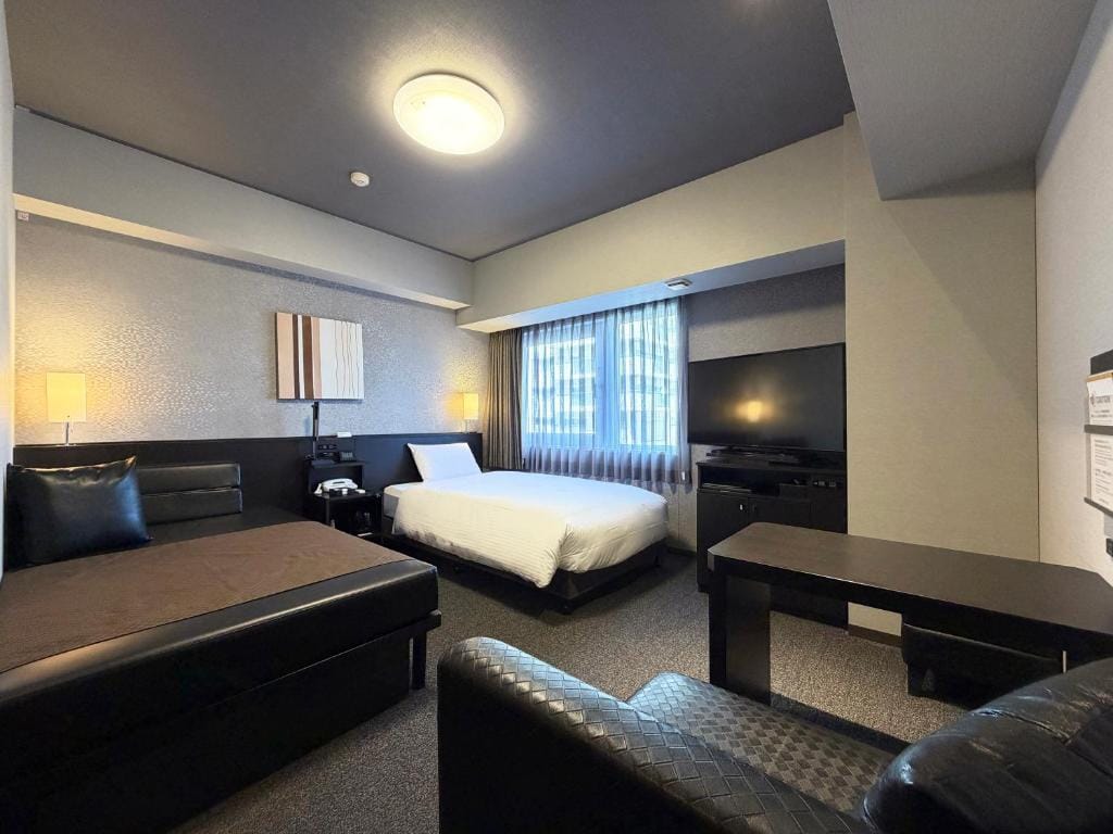 Hotel Route-Inn Grand Ota Ekimae — 2