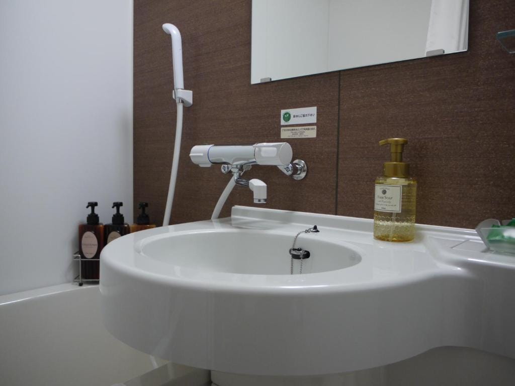Hotel Route-Inn Grand Ota Ekimae — 3