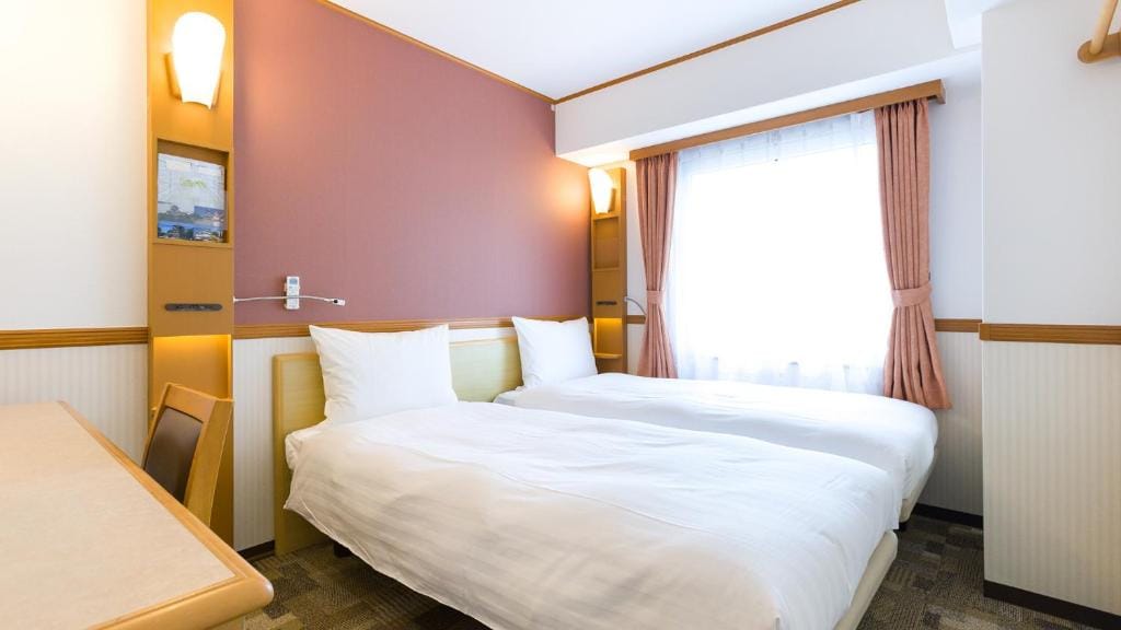 Toyoko Inn JR Yokohama sen Sagamihara Ekimae — 4