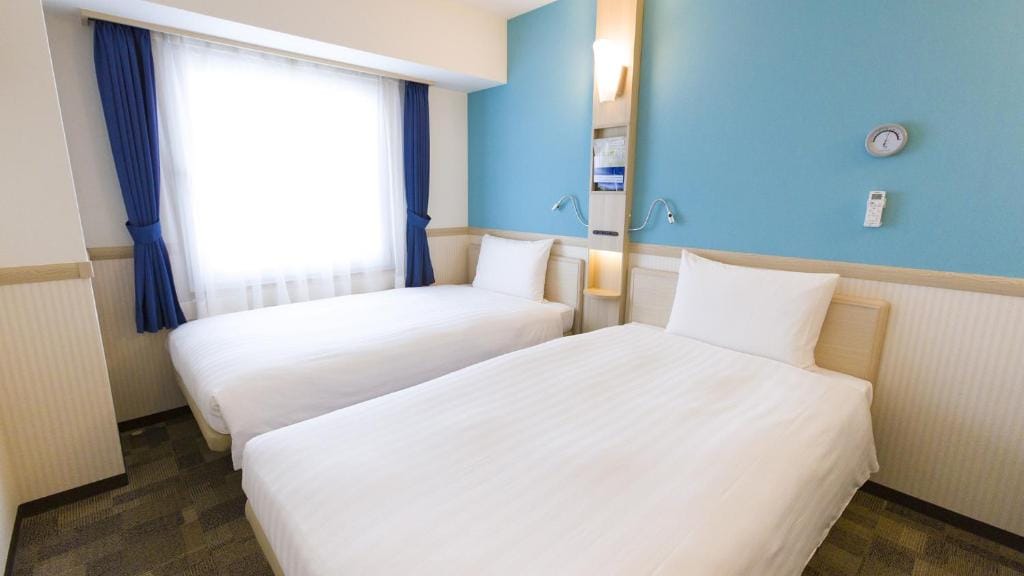 Toyoko Inn Urawa misono eki Higashi guchi — 1
