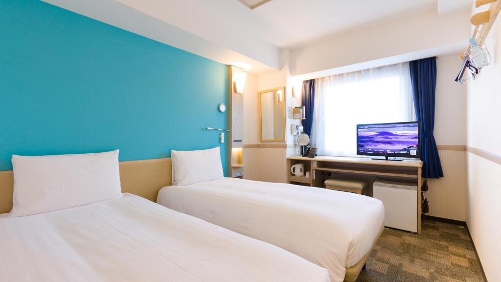 Toyoko Inn Urawa misono eki Higashi guchi — 5