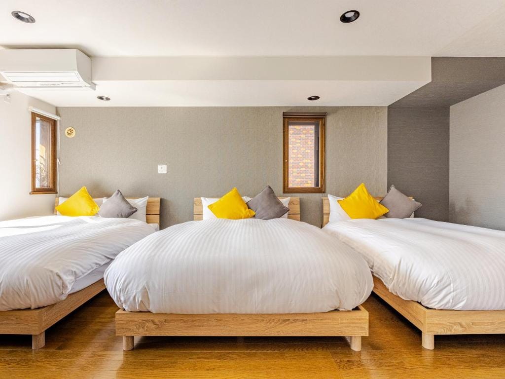 LIT’S INN Sapporo — 2