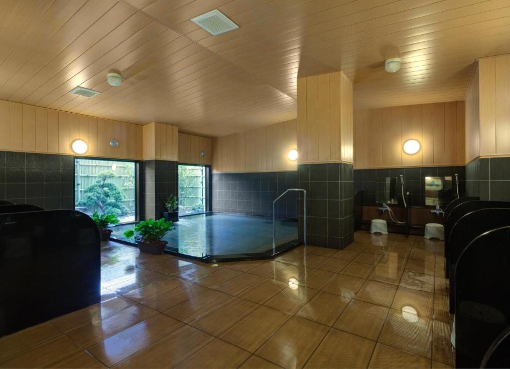 Hotel Route-Inn Sendai Higashi — 3