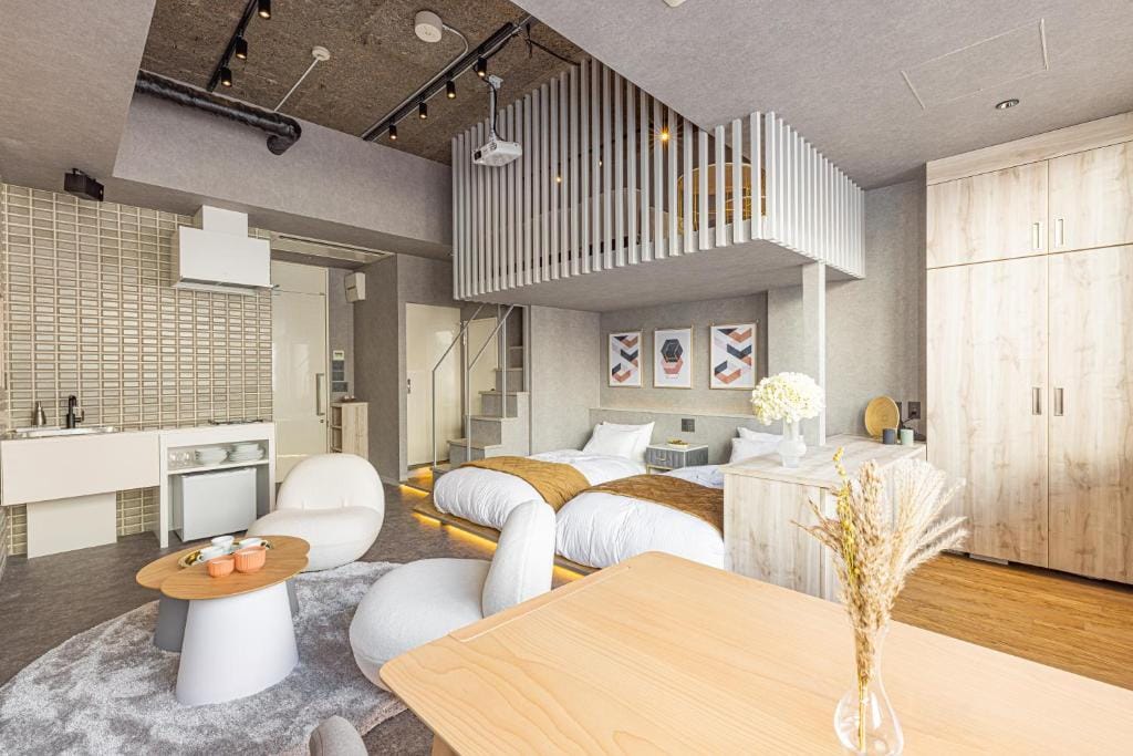 ビル泊 -Birupaku Decentralized Hotel- — 1
