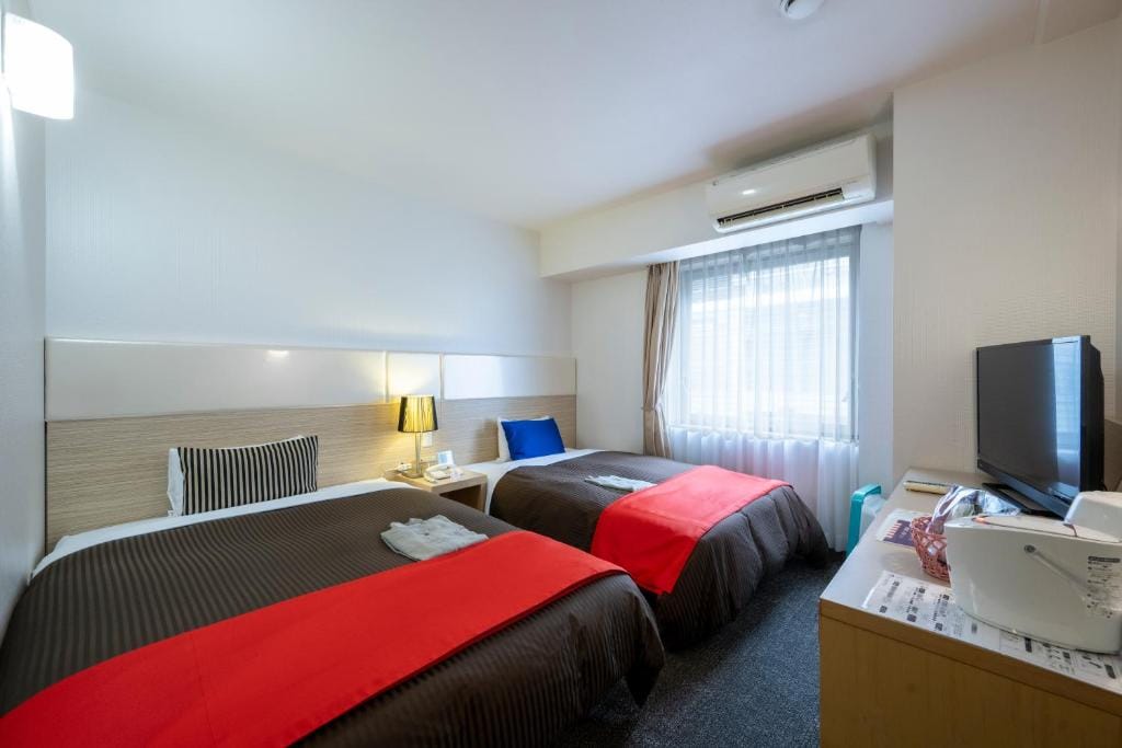 Hotel 1-2-3 Takasaki — 2