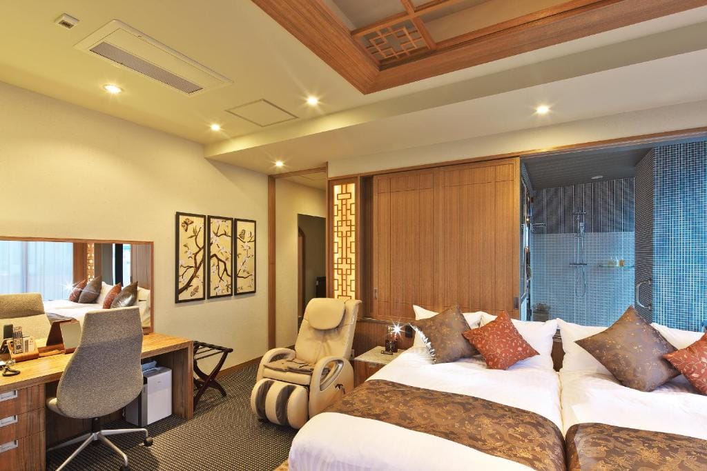 Hotel Coco Grand — 2