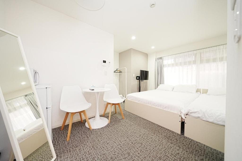 GLOU Koiwa Tokyo - Economic APT in a Japanese Local Shopping Street, with Direct Access to Shinjuku & Akihabara — 3