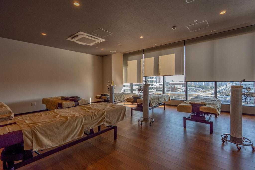Tokyo Toyosu Manyo Club — 2