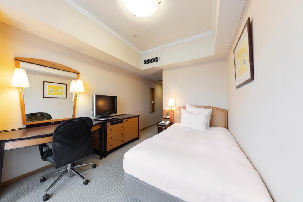 ANA Crowne Plaza Toyama by IHG — 5