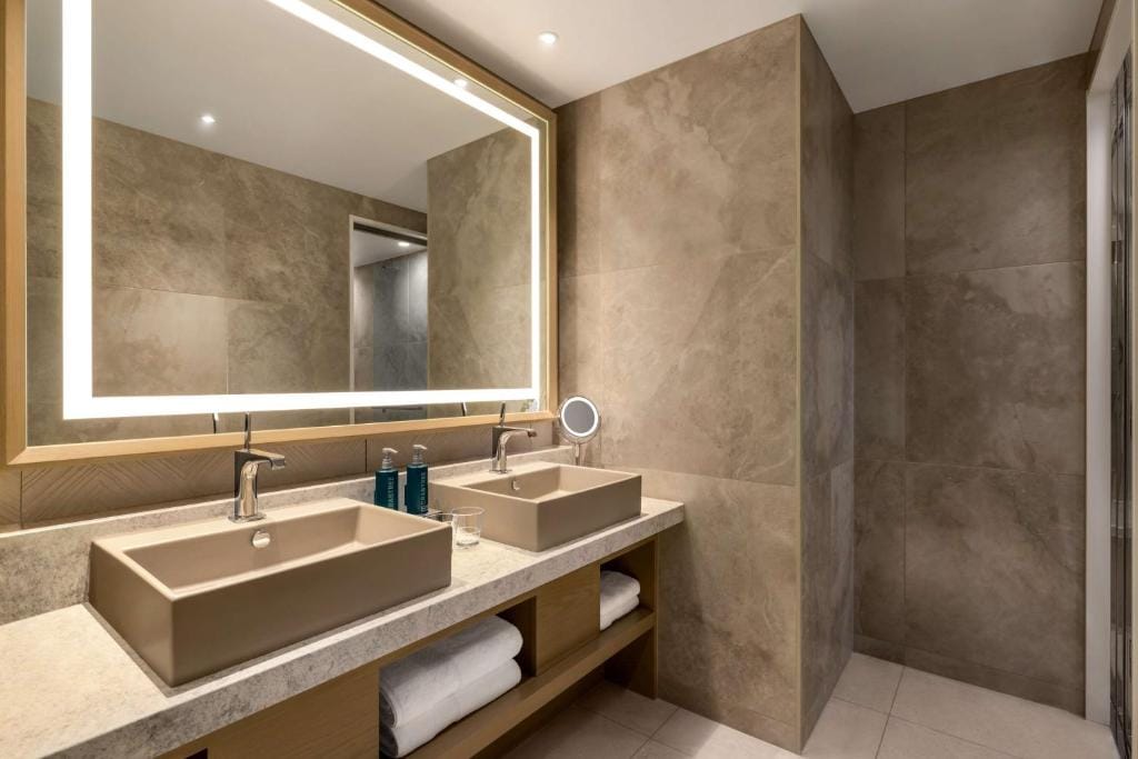 DoubleTree by Hilton Toyama — 3