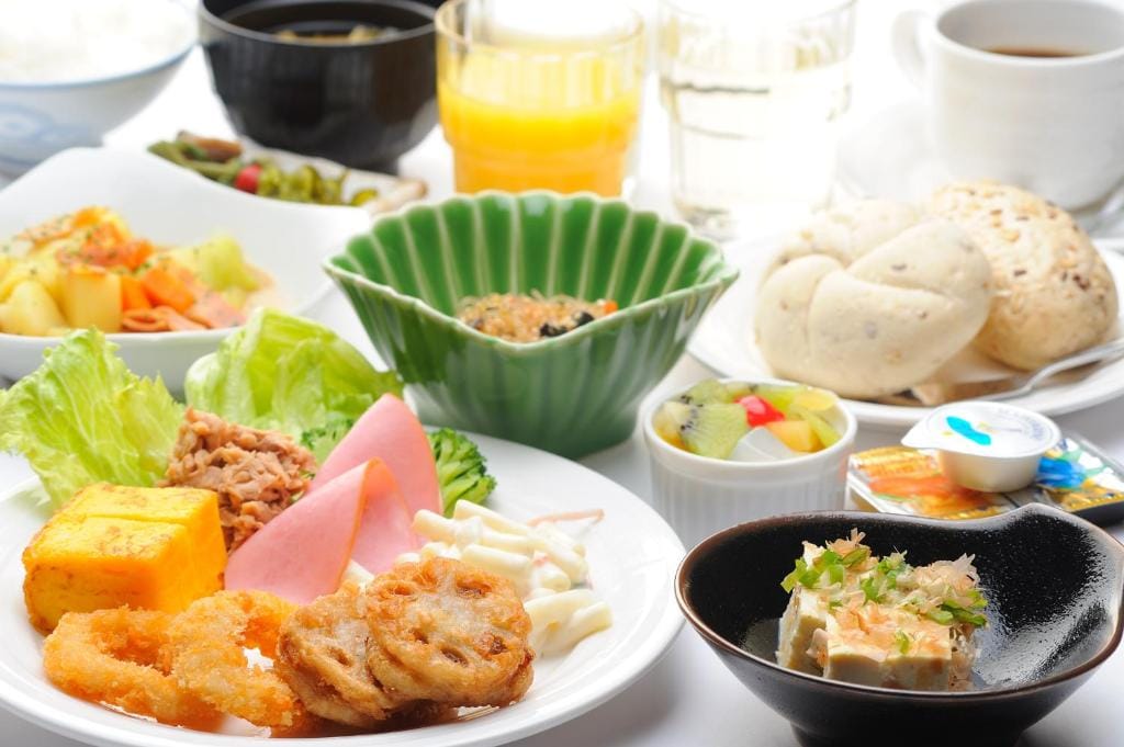 Hotel Route-Inn Toyama Ekimae — 4