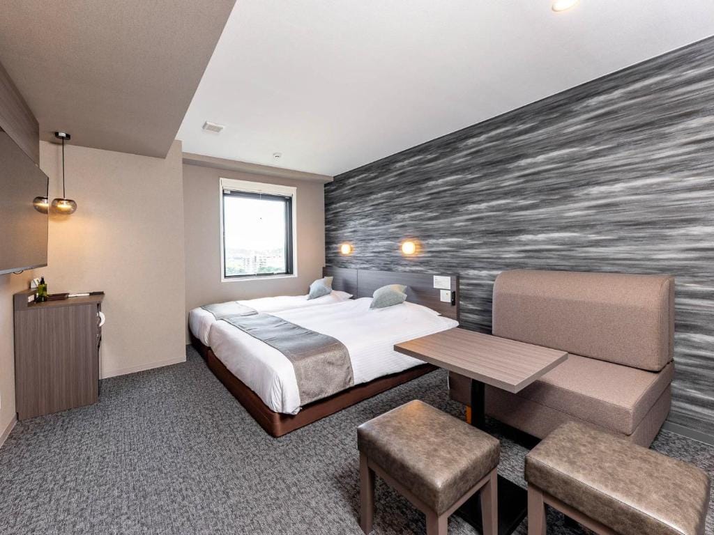 Super Hotel Premier Toyama Castle Park — 2