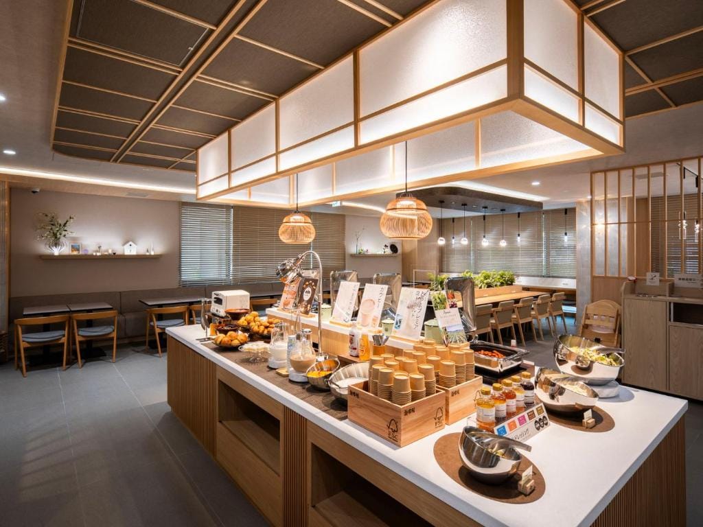 Super Hotel Premier Toyama Castle Park — 3
