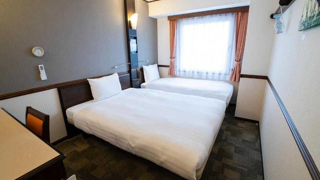 Toyoko Inn Toyama-eki Shinkansen-guchi No.2 — 1