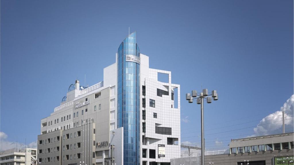JR-East Hotel Mets Utsunomiya — 1