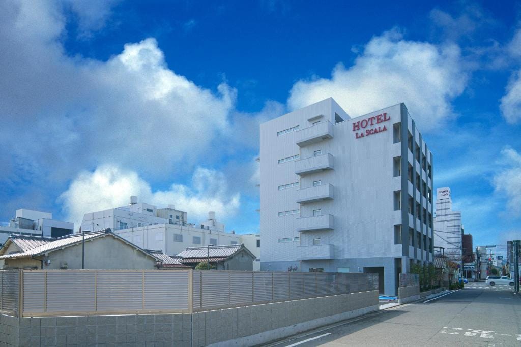 HOTEL LASCALA — 2