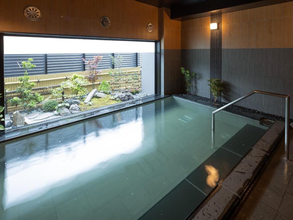 Hotel Route Inn Grand Wakayama Eki Higashiguchi — 4