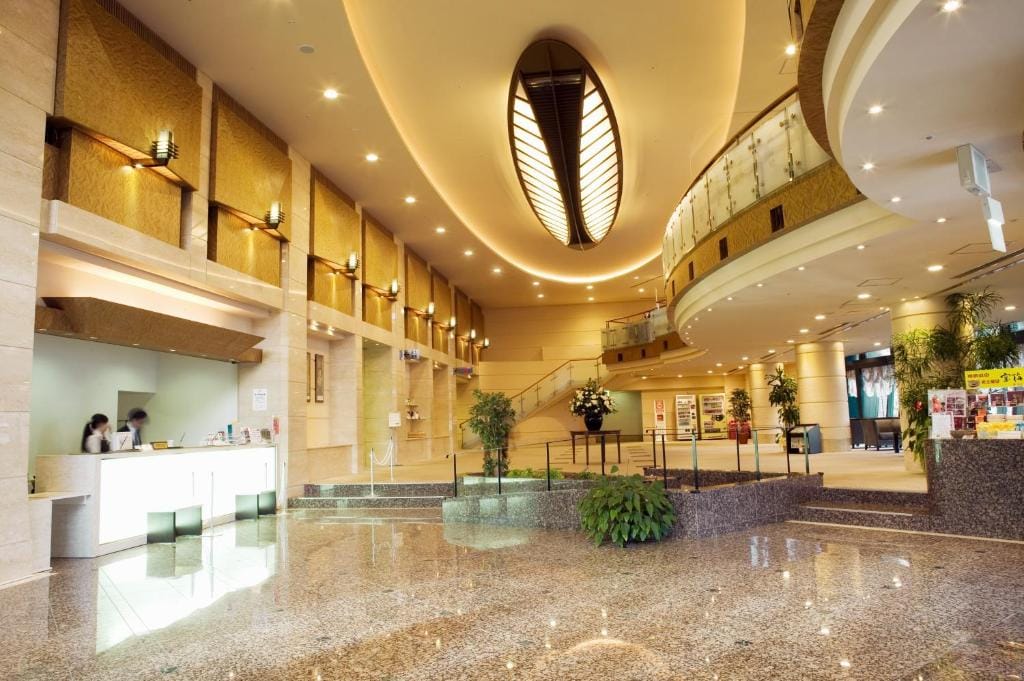 Wakayama Urban Hotel — 1