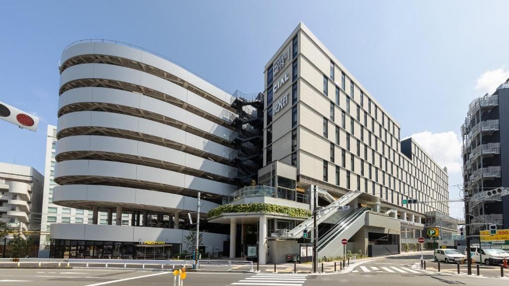 JR-East Hotel Mets Yokohama — 1